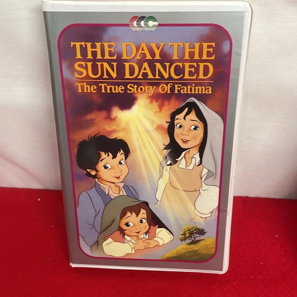 CCC of America VHS Tape lot of 2 - Nicholas - The Day the Sun Danced - Picture 3 of 5